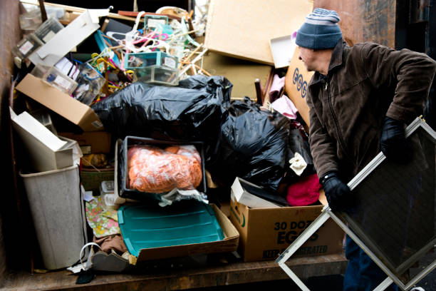 Best Construction Debris Removal  in Meridian Hills, IN